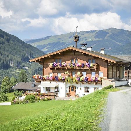 Ferienhof Woelflbauer Saalbach-Hinterglemm Exterior photo